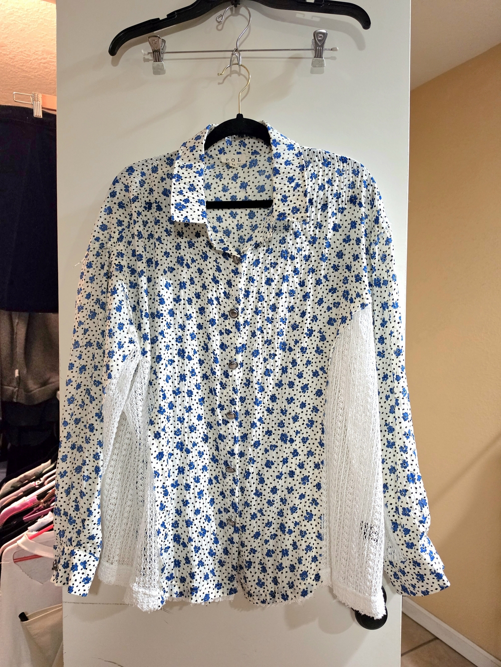 Pol Floral Button-Front Blue and White Long-Sleeve Top